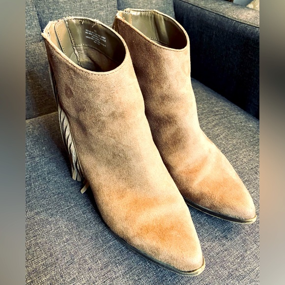 Mossimo Suede Thick heeled Pointed Toe, Fringe Booties - Picture 8 of 10